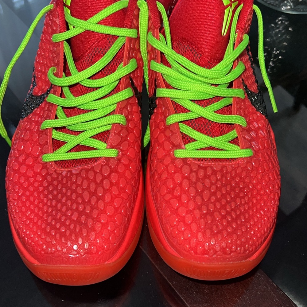 Reverse Grinch Kobe’s Protro